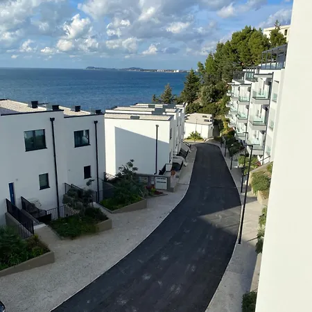Apartment Kam
